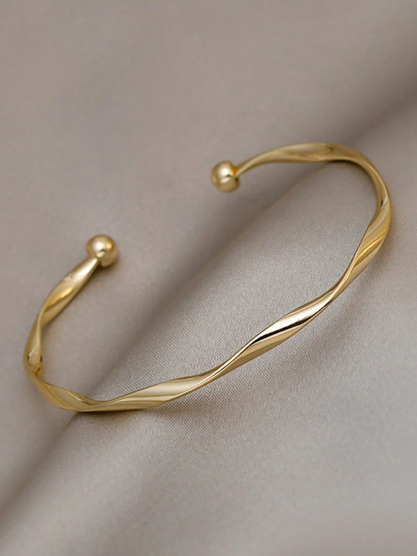 Minimalist Mobius Twist Cuff Bracelet for Women